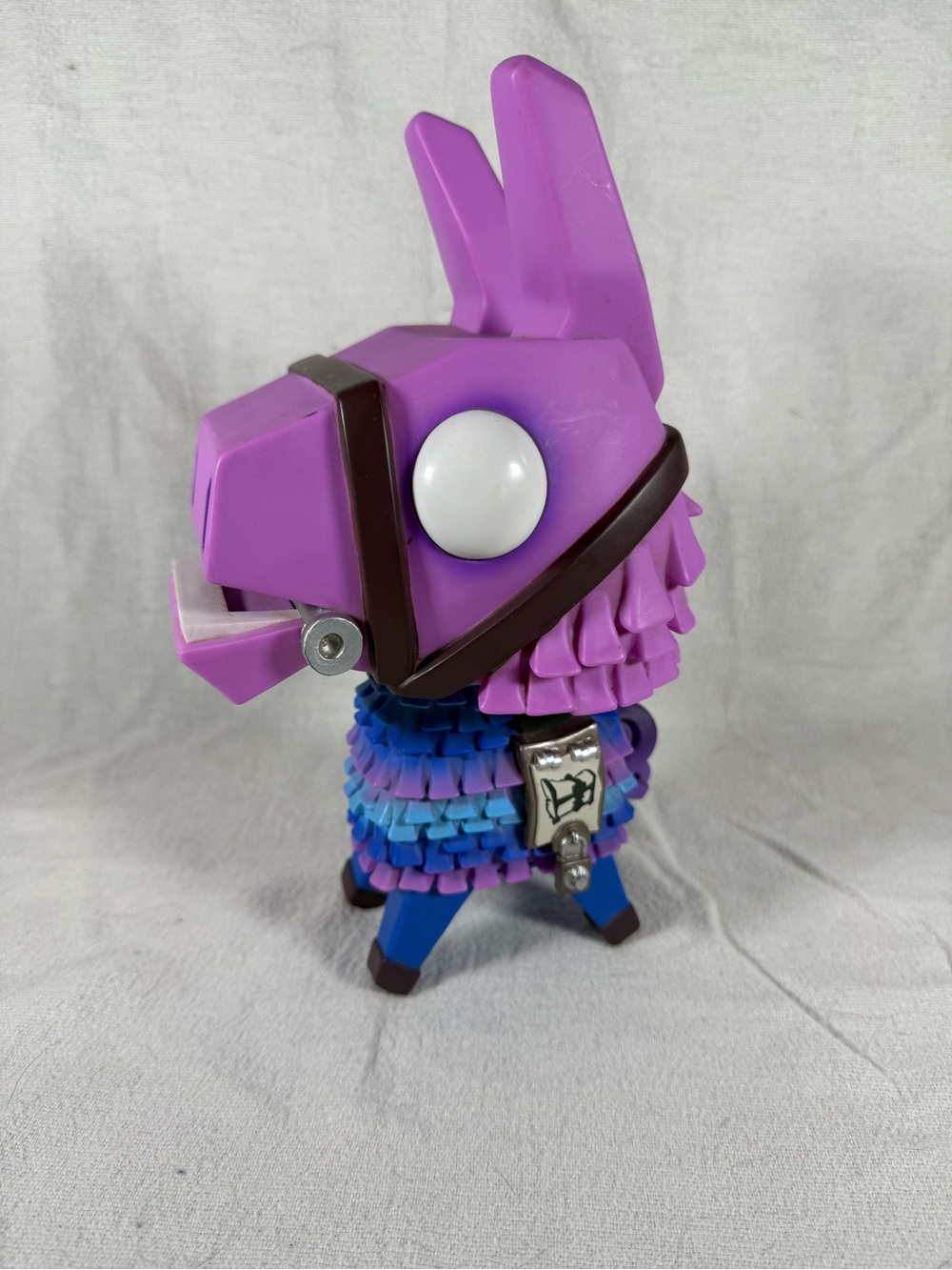 Fornite Video Game Loot Llama Vaulted Vinyl Funko Pop